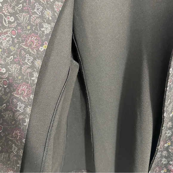 Chico's Floral Wonderland sz 2 (large) ponte jacket, office, spring, date night - Picture 9 of 9